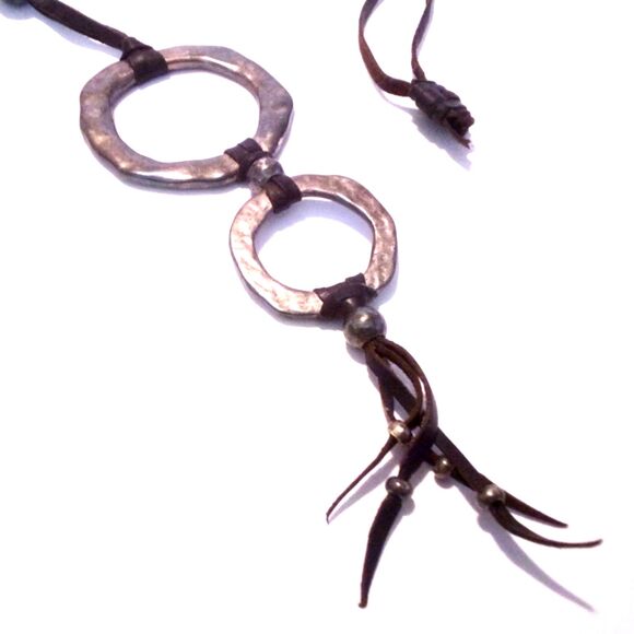 Vintage Brutalist Hammered Metal and Leather Necklace - Picture 2 of 4